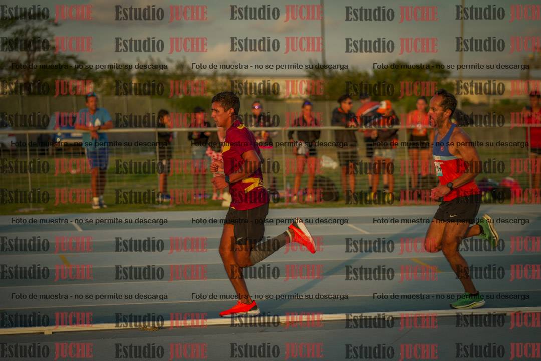 Fotos de los 3000 m llanos de varones
