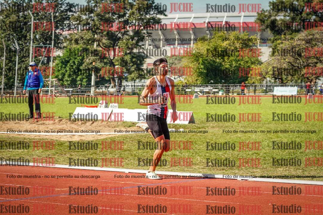 Fotos de los 800 m llanos de varones