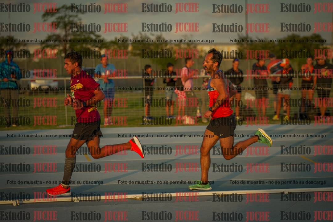 Fotos de los 3000 m llanos de varones