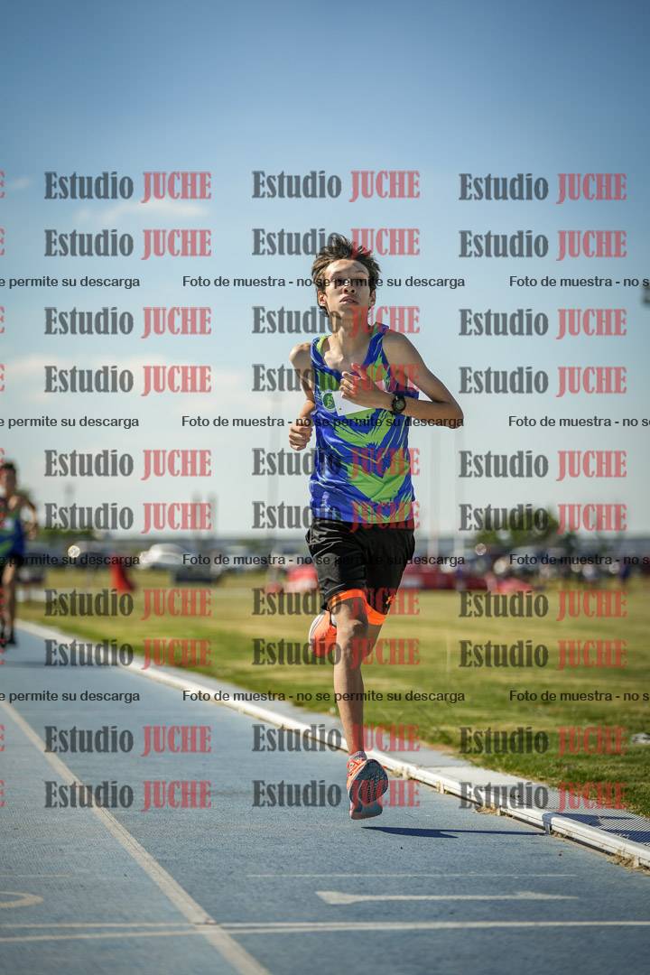 Fotos de los 600 m llanos de varones