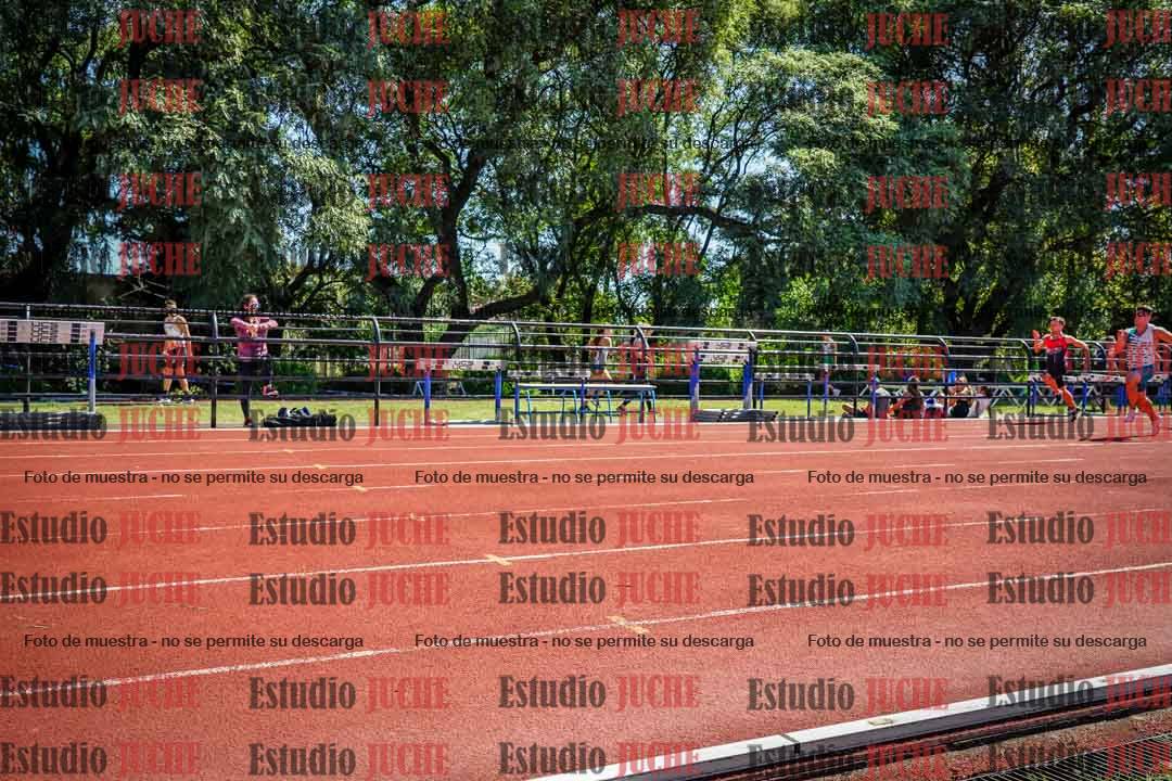Fotos de los 100 m llanos de varones