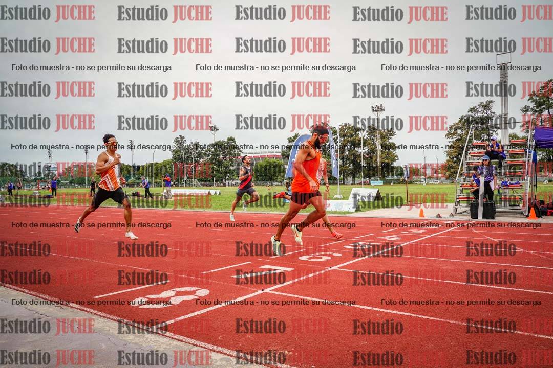Fotos de los 400 m llanos de varones