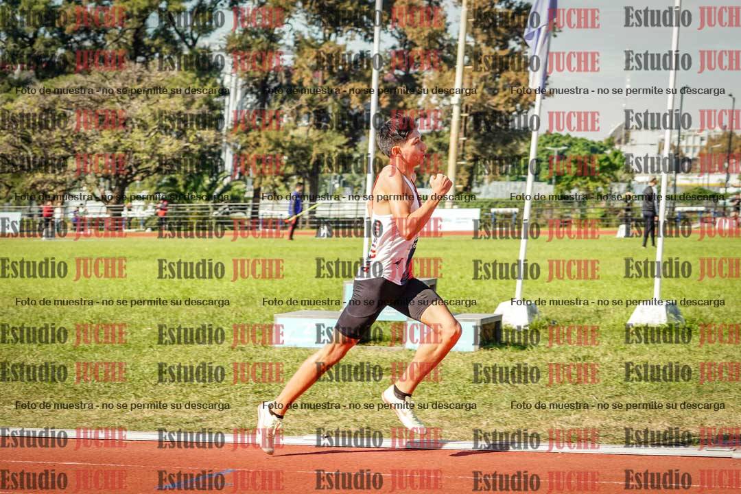 Fotos de los 800 m llanos de varones