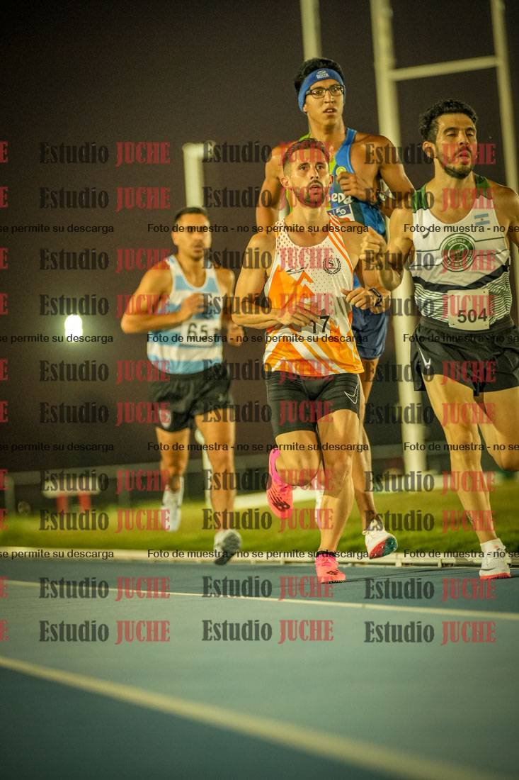 Fotos de los 3000 m llanos de varones