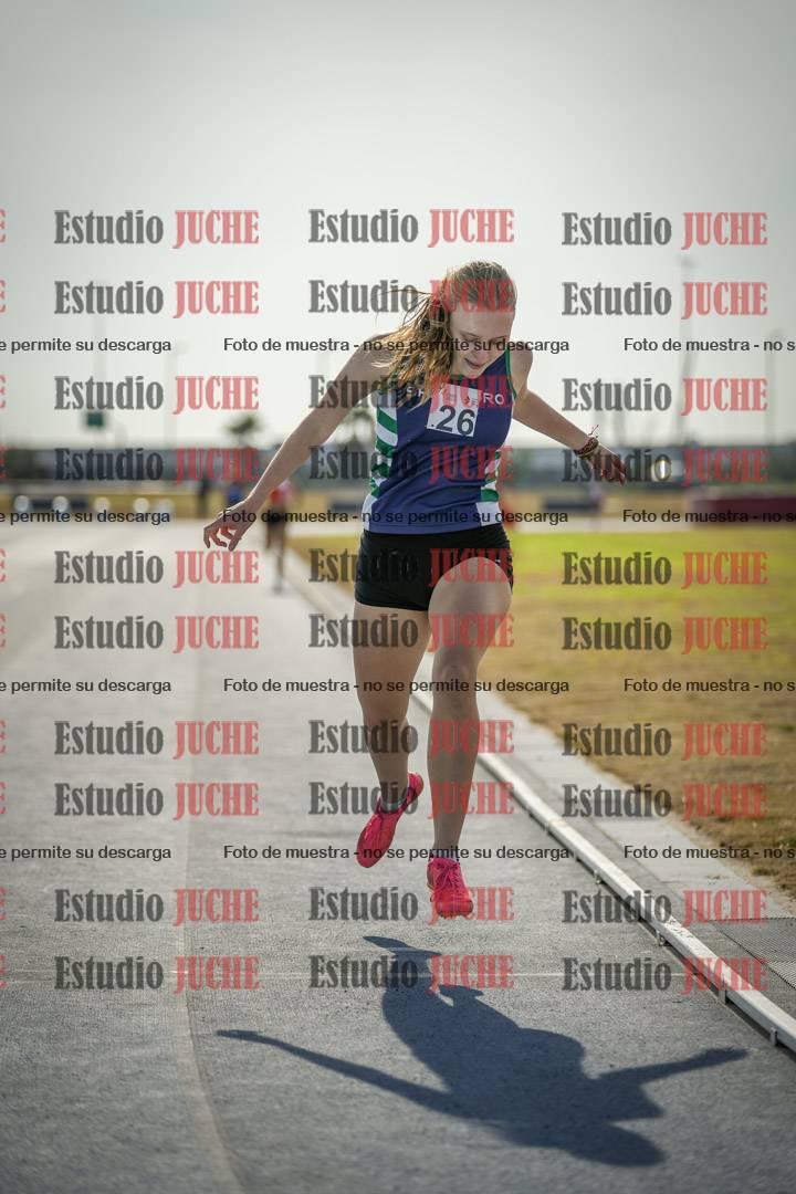 Fotos de los 800 m llanos de mujeres - combinadas 7