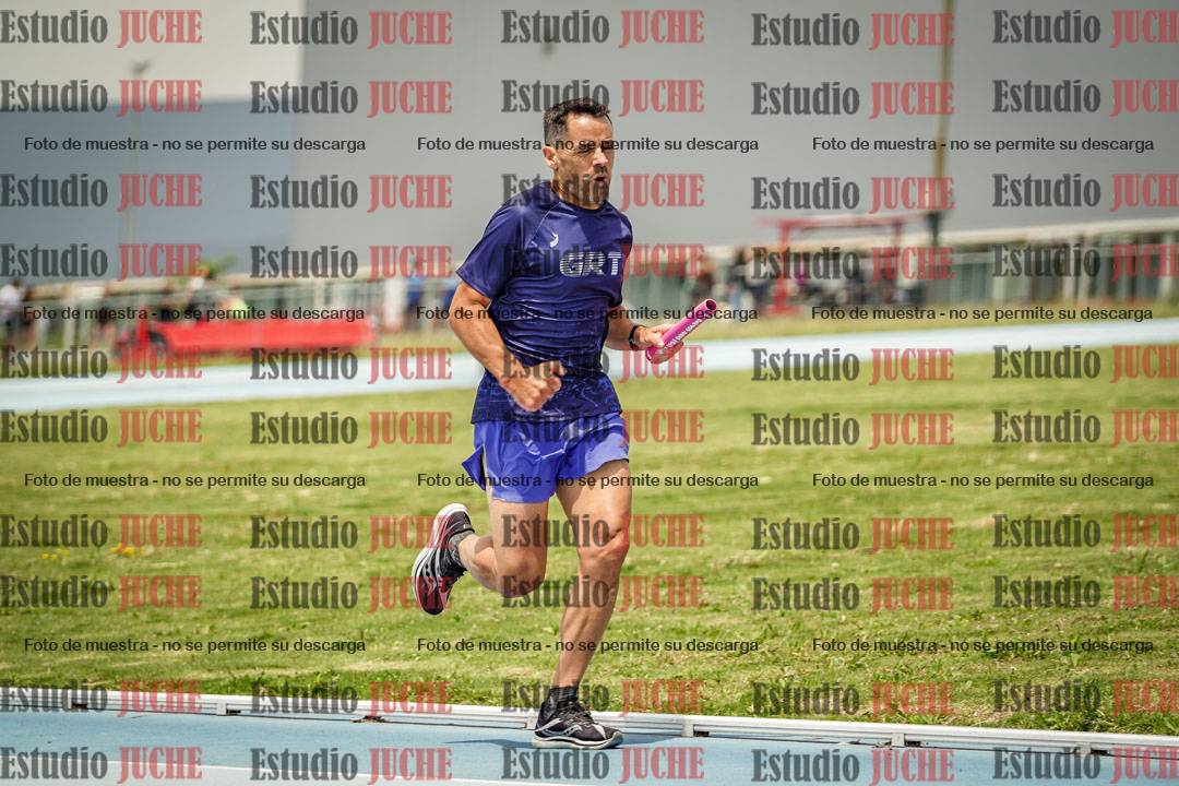 Fotos durante el transcurso de los relevos 20' para running teams - serie 2