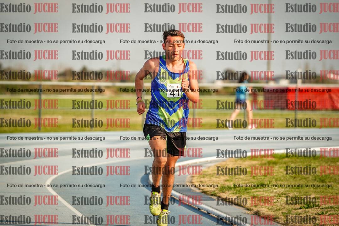 Fotos de los 3000 m llanos de varones