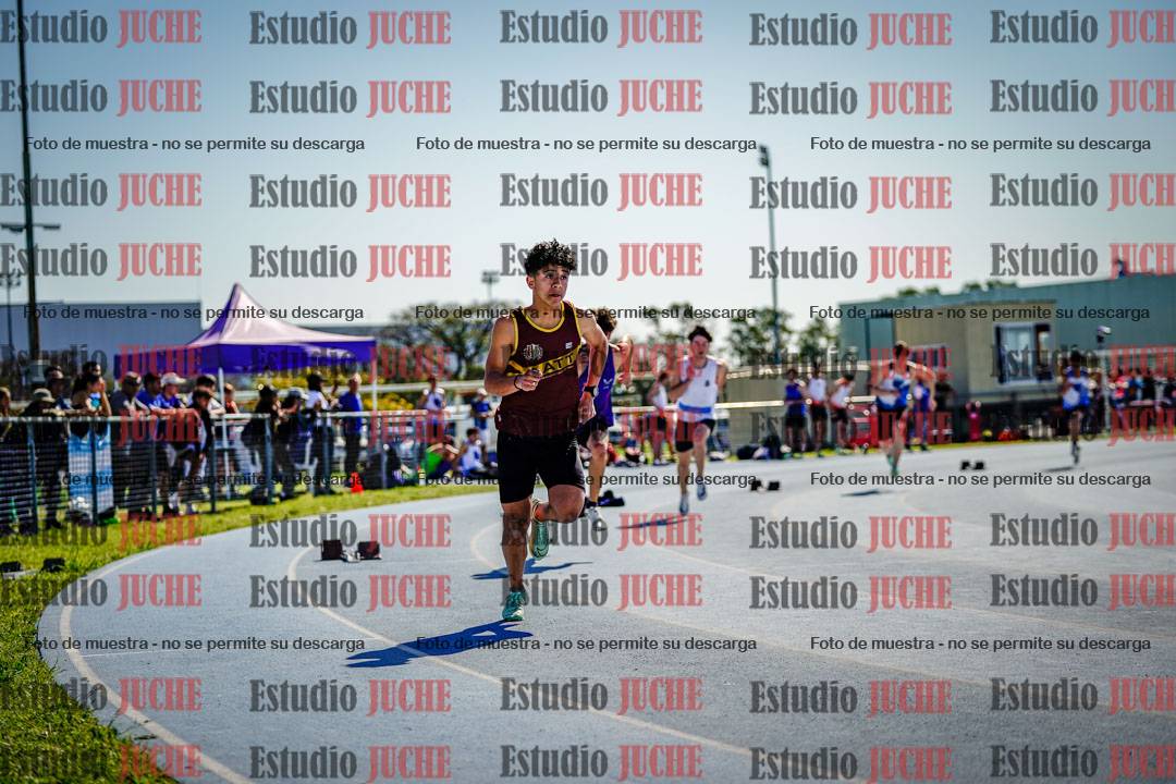Fotos de los 400 m llanos de varones