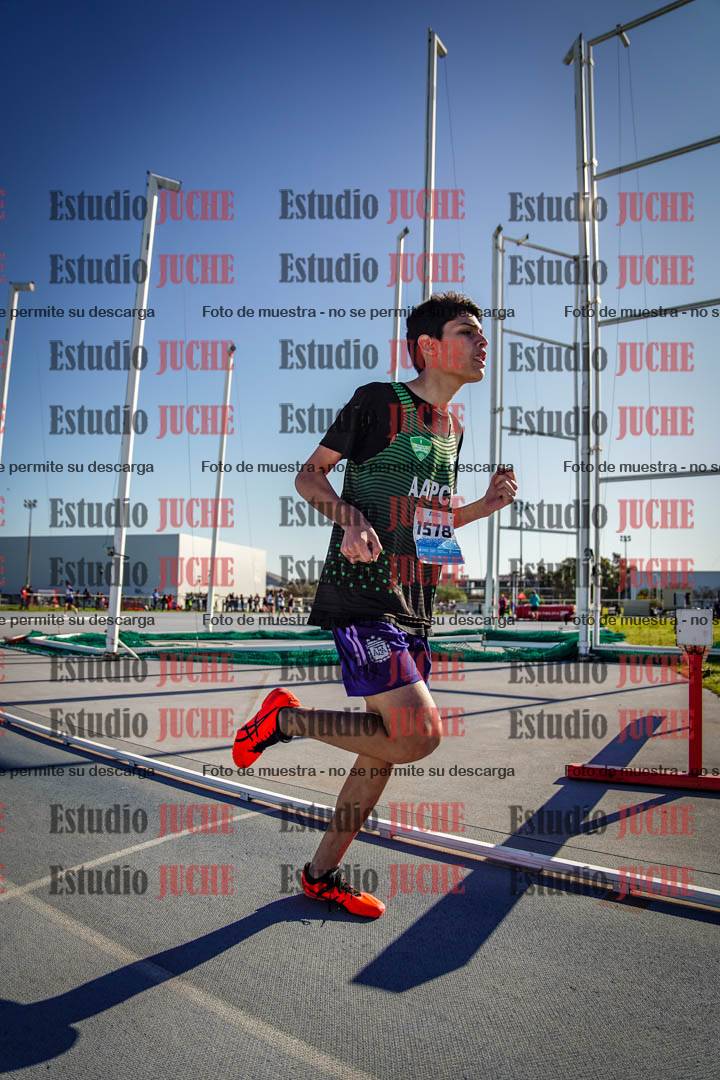 Fotos de los 2000 m llanos de varones