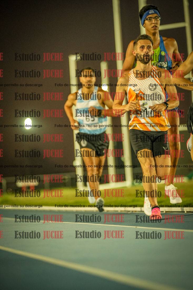Fotos de los 3000 m llanos de varones