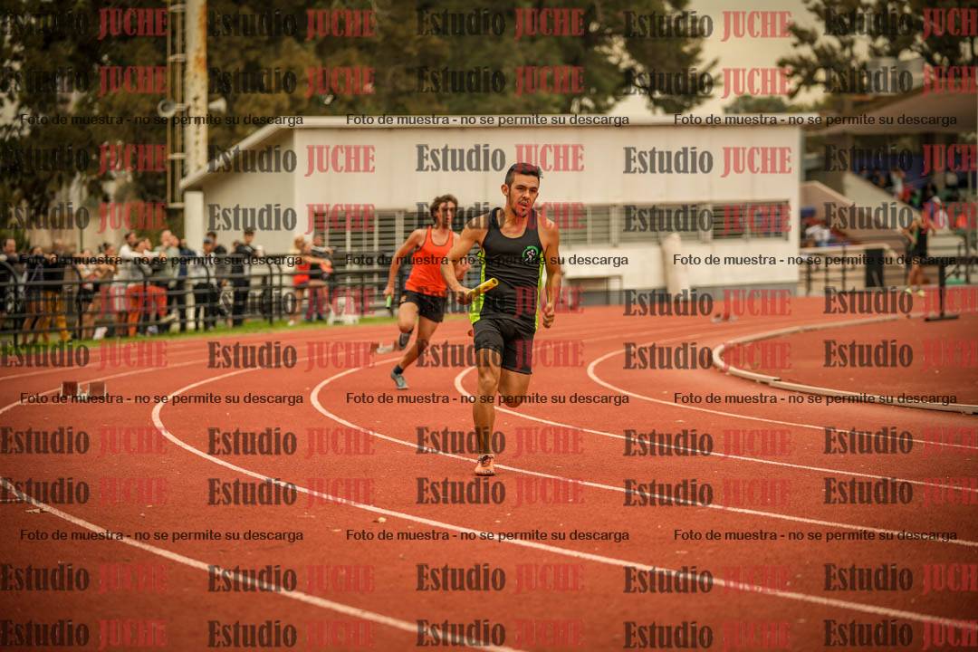Fotos de las Postas 4x400 m de varones