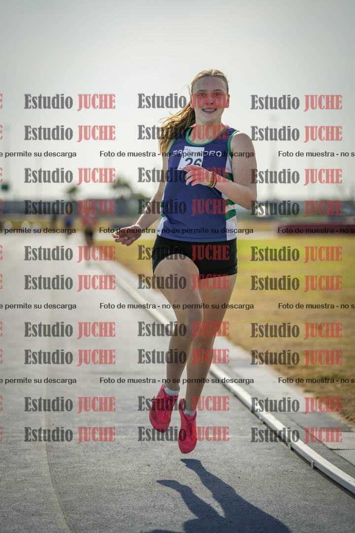Fotos de los 800 m llanos de mujeres - combinadas 7