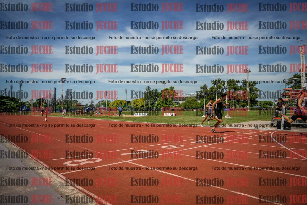 Fotos de los 400 m llanos de varones