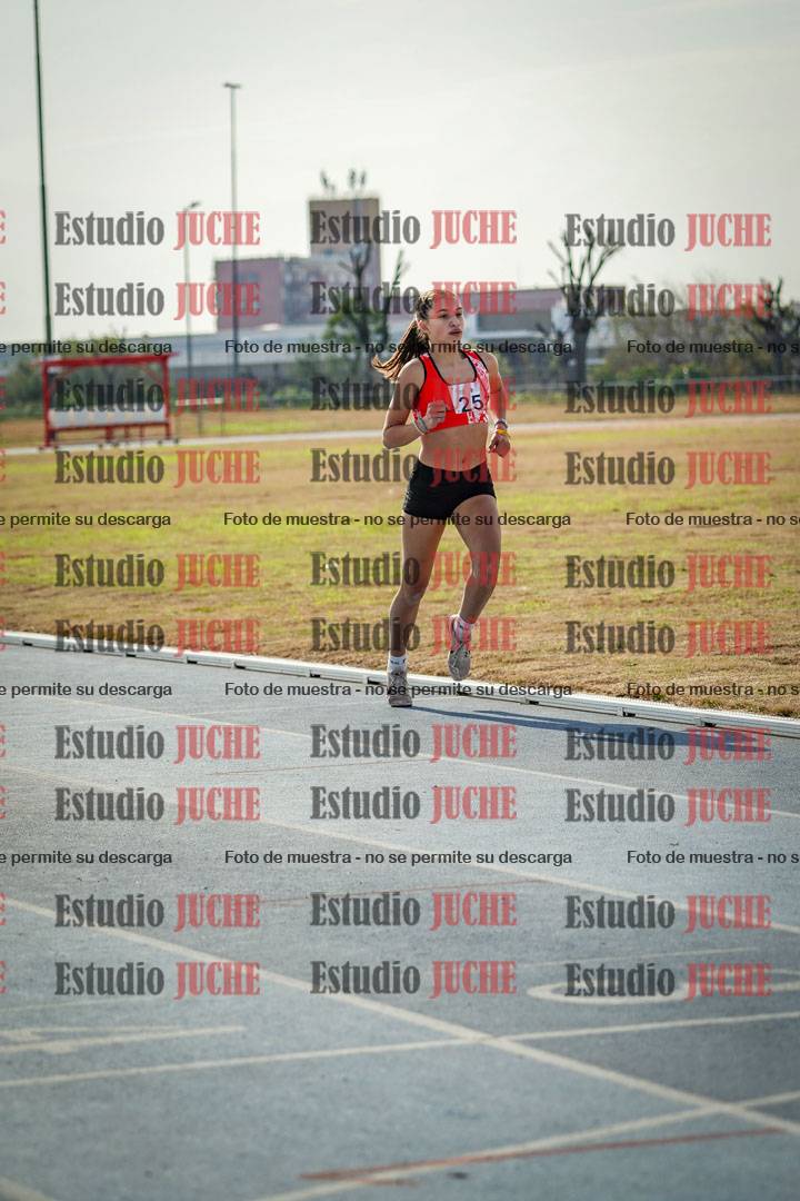 Fotos de los 800 m llanos de mujeres - combinadas 7