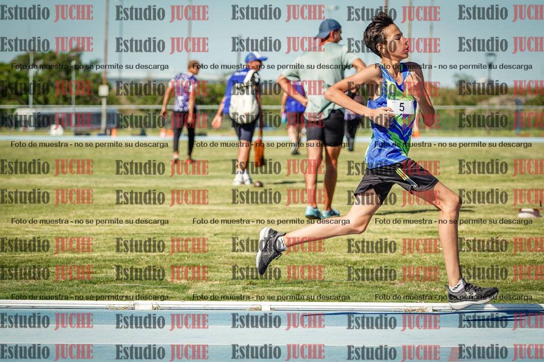 Fotos de los 600 m llanos de varones