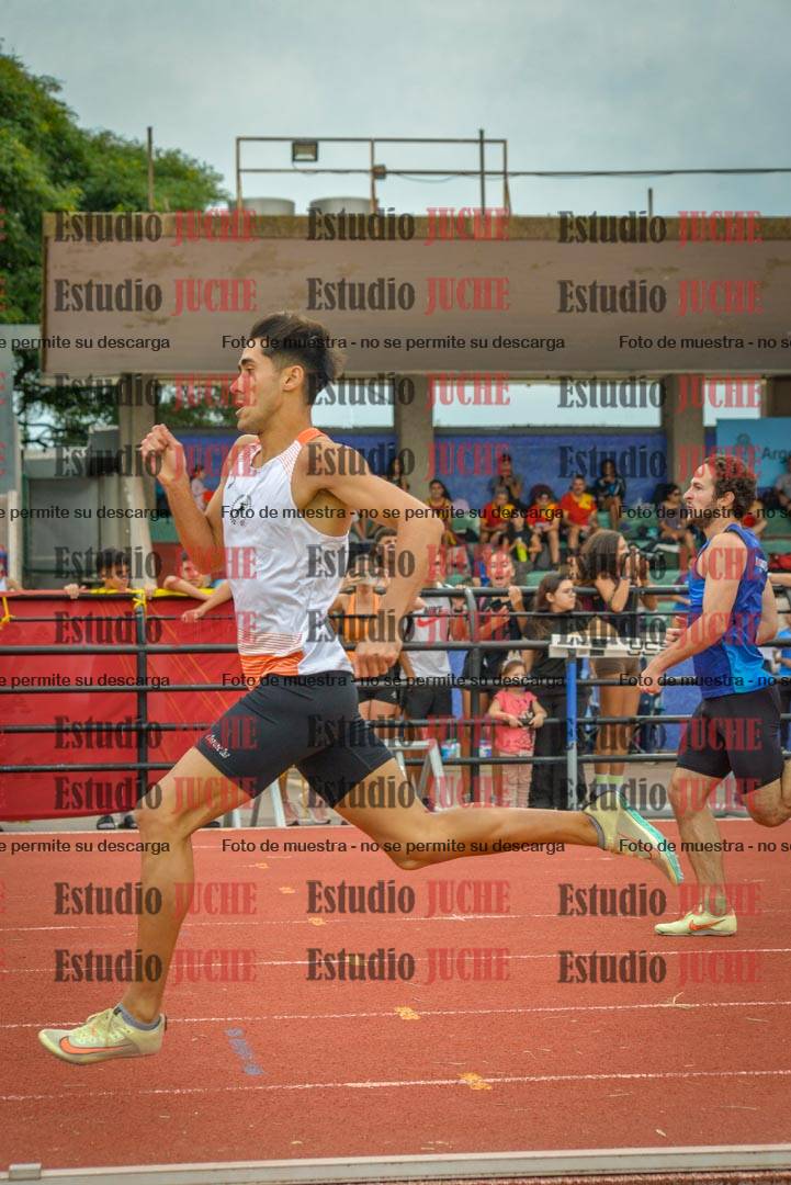 Fotos de los 400 m llanos de varones
