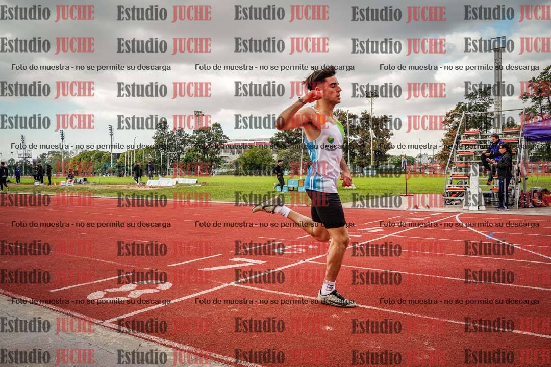 Fotos de los 400 m llanos de varones