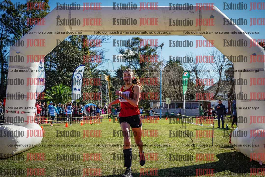 Fotos de la llegada del cross de 1500 m