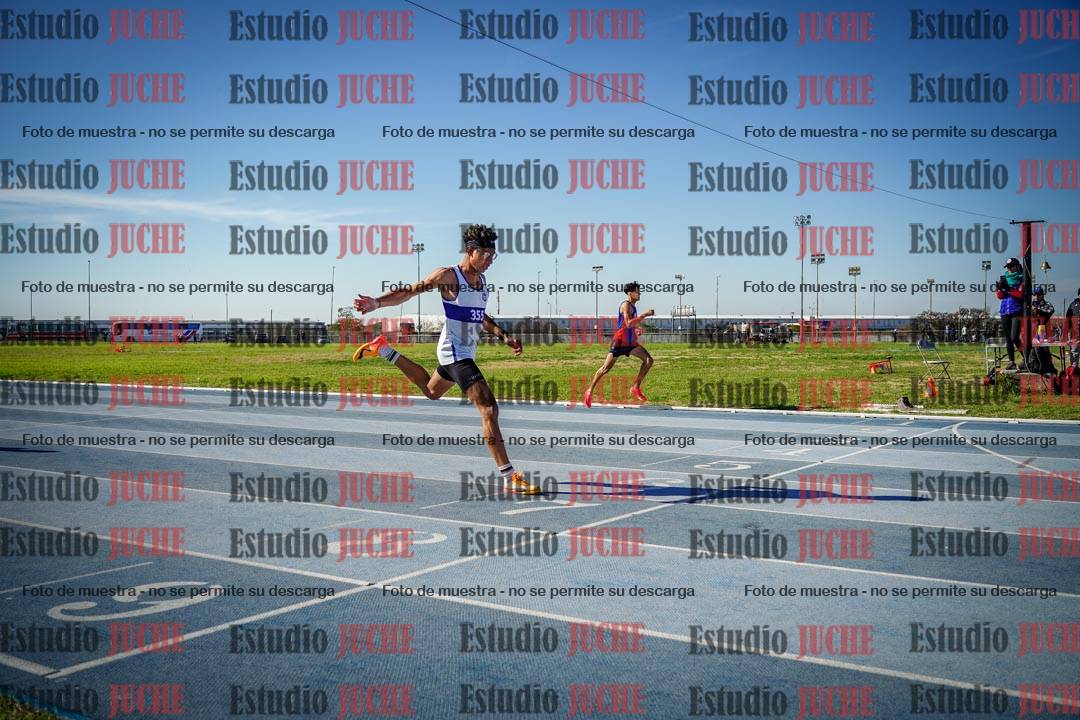 Fotos de los 400 m llanos de varones
