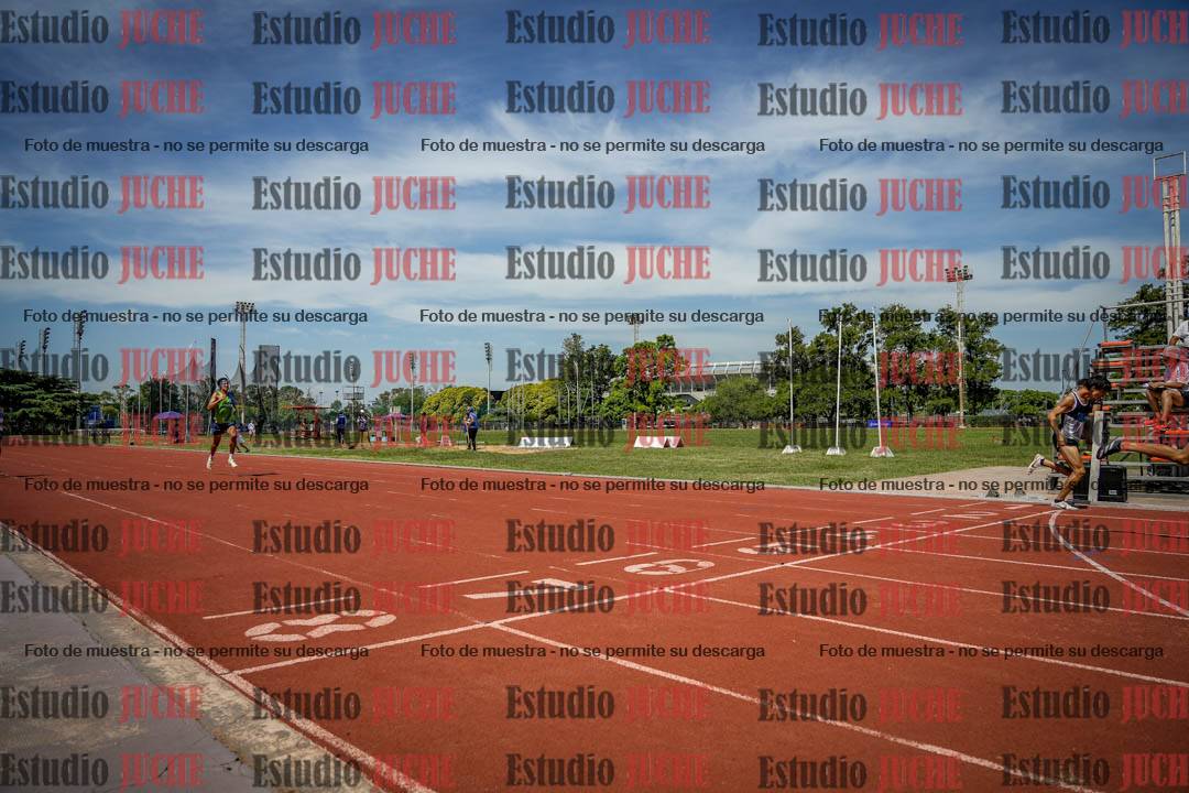 Fotos de los 400 m llanos de varones