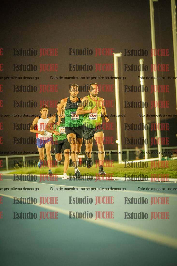 Fotos de los 3000 m llanos de varones