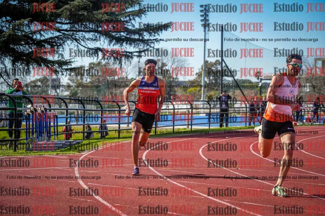 Fotos de los 200 m llanos de varones