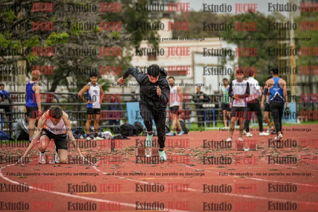 Fotos de los 200 m llanos de varones
