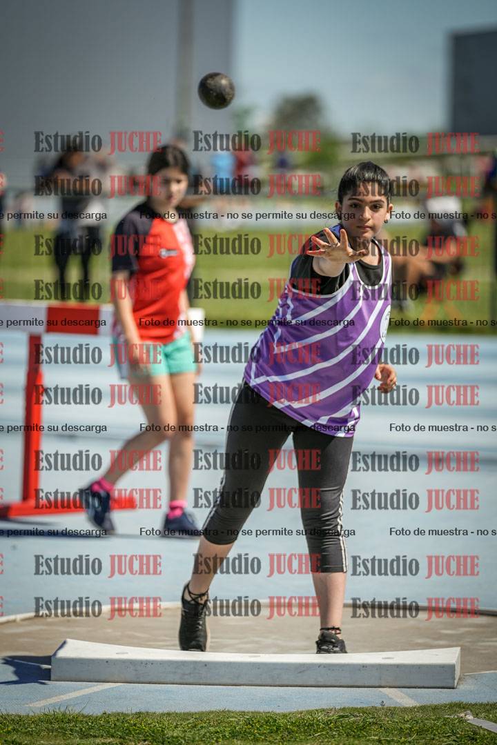 Fotos del lanzamiento de bala de mujeres - U14