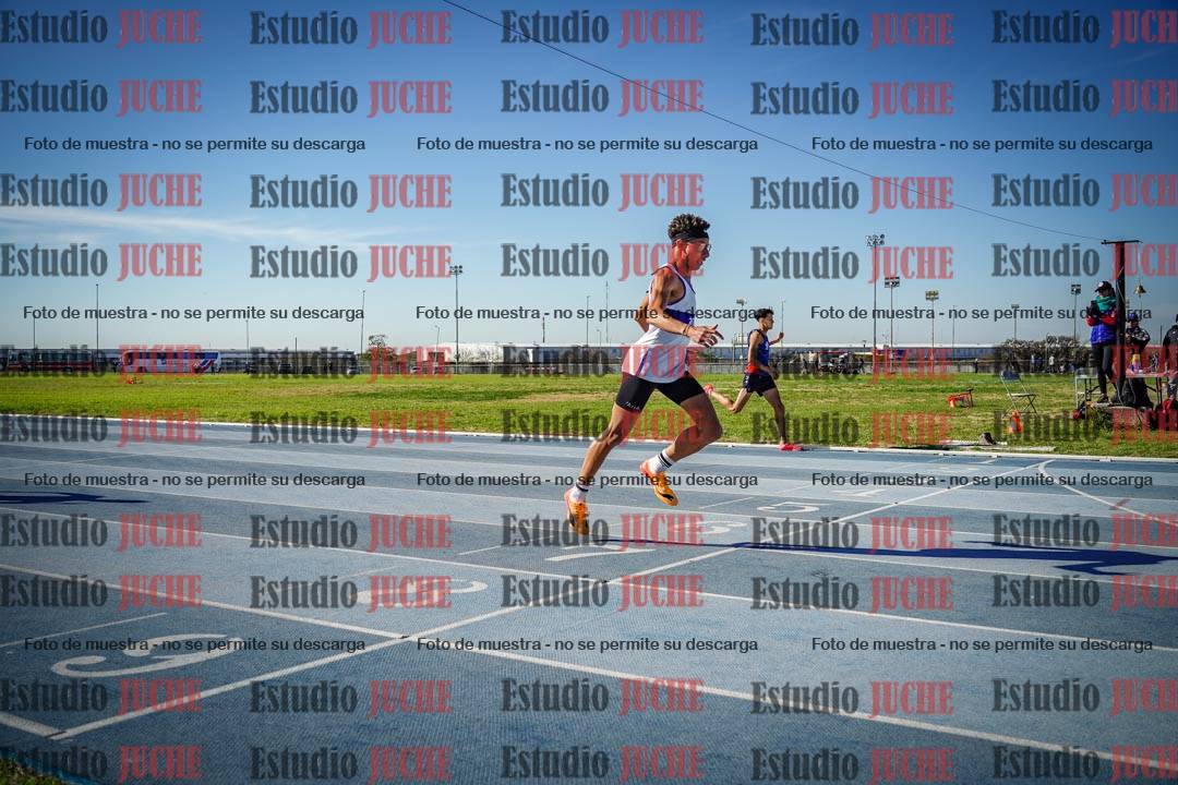 Fotos de los 400 m llanos de varones