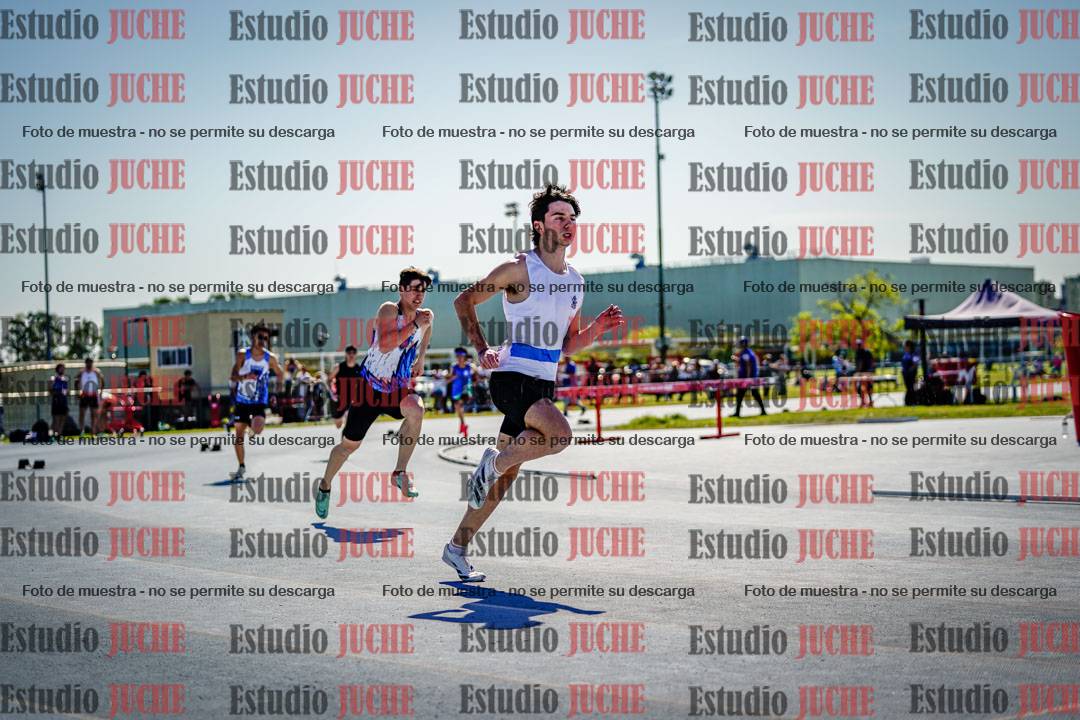 Fotos de los 400 m llanos de varones