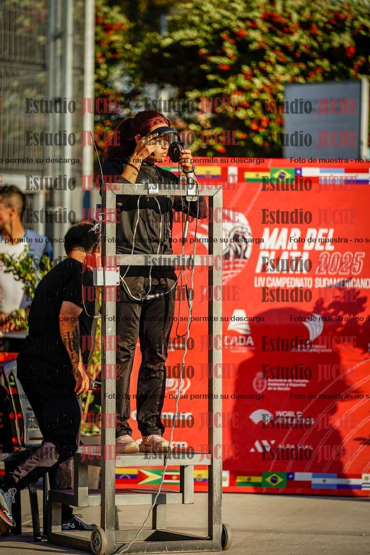 Fotos de algunos extras y podios del día 1