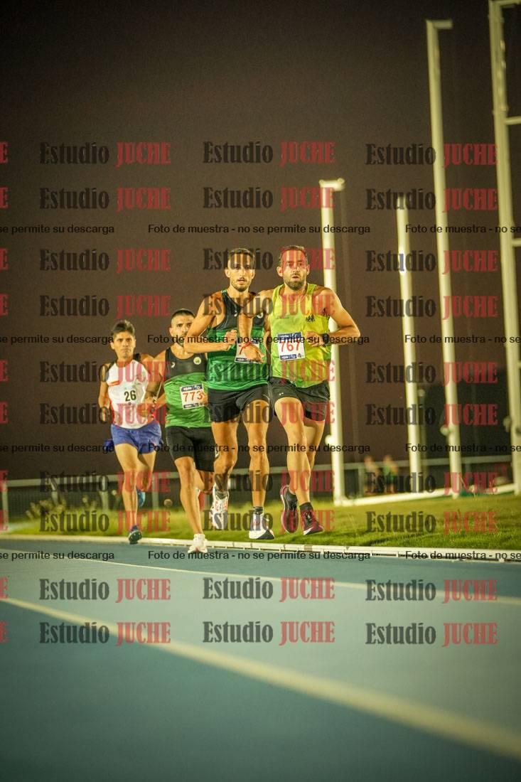 Fotos de los 3000 m llanos de varones