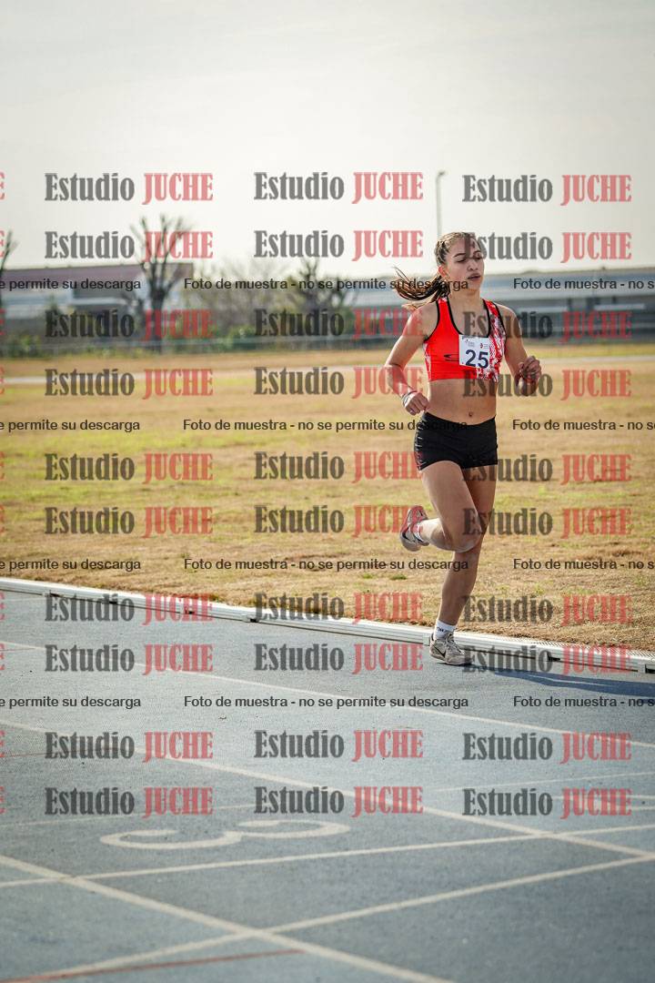Fotos de los 800 m llanos de mujeres - combinadas 7