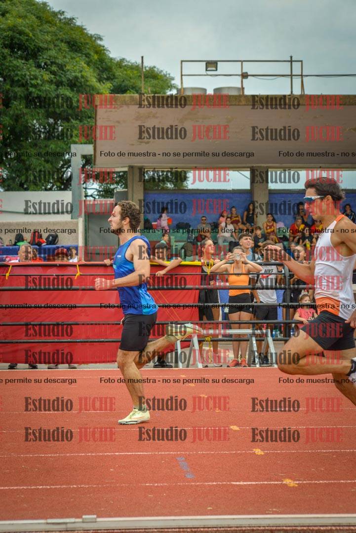 Fotos de los 400 m llanos de varones