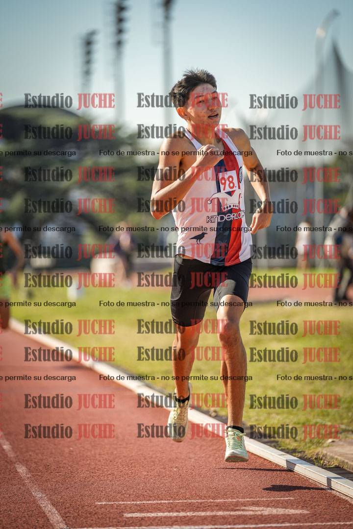 Fotos de los 800 m llanos de varones