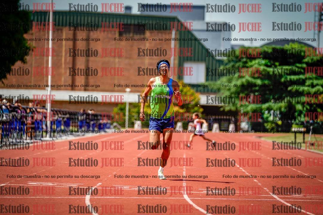 Fotos de los 400 m llanos de varones