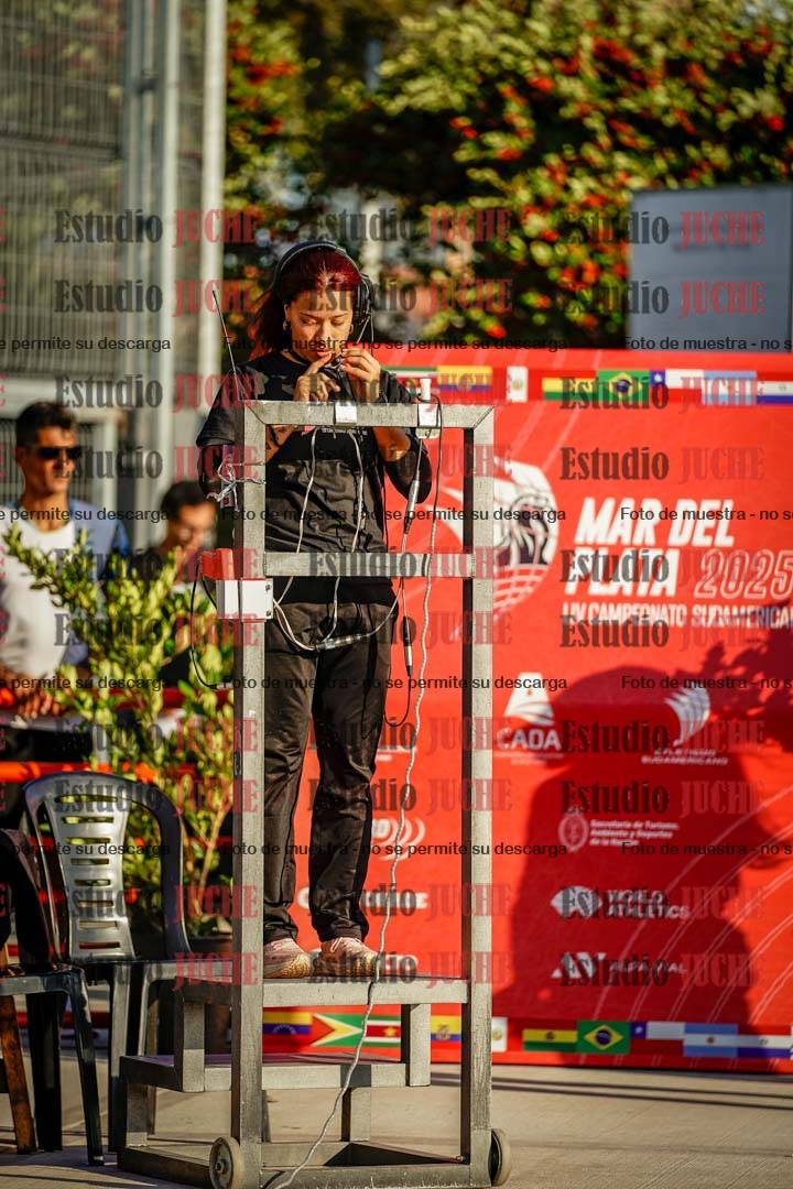 Fotos de algunos extras y podios del día 1