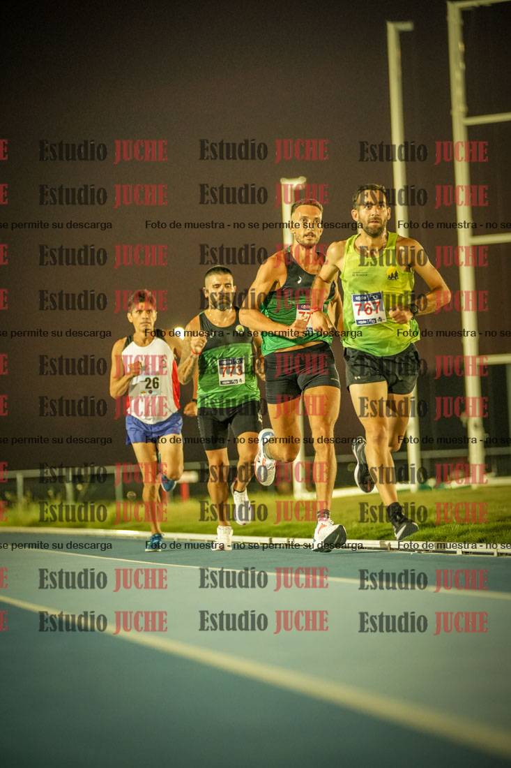 Fotos de los 3000 m llanos de varones