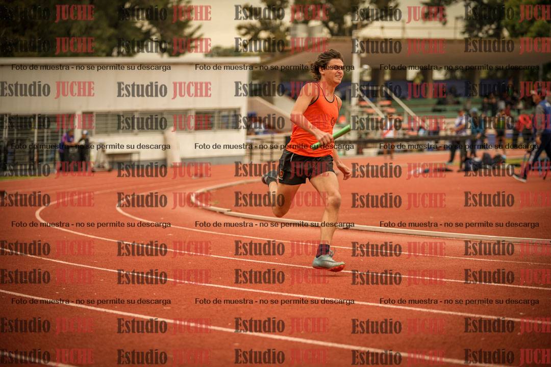 Fotos de las Postas 4x400 m de varones