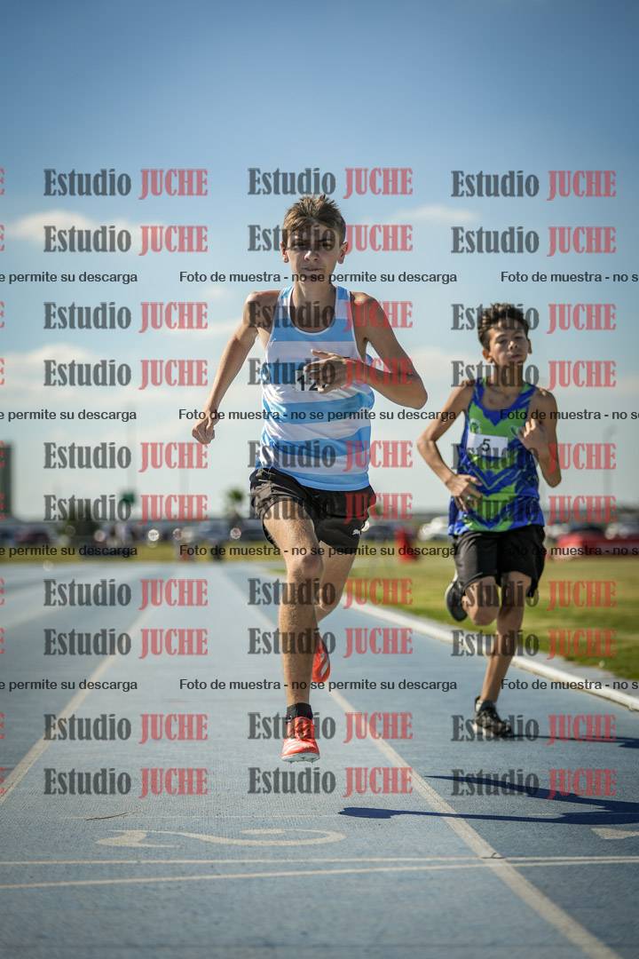 Fotos de los 600 m llanos de varones