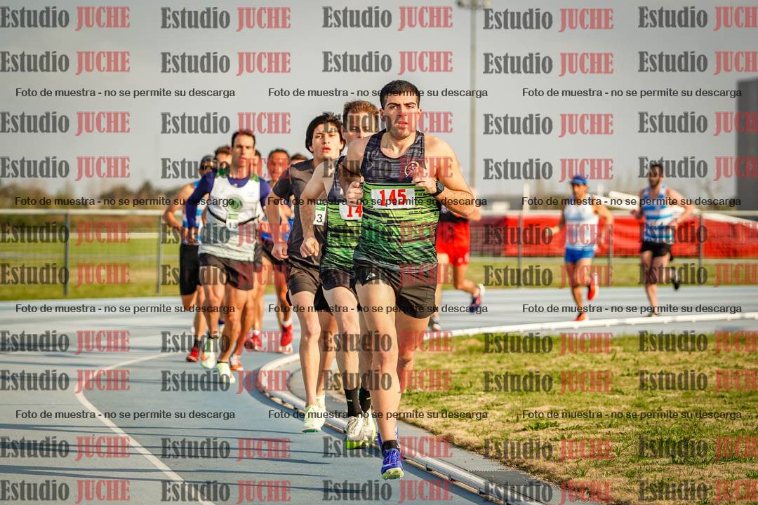 Fotos de los 3000 m llanos de varones