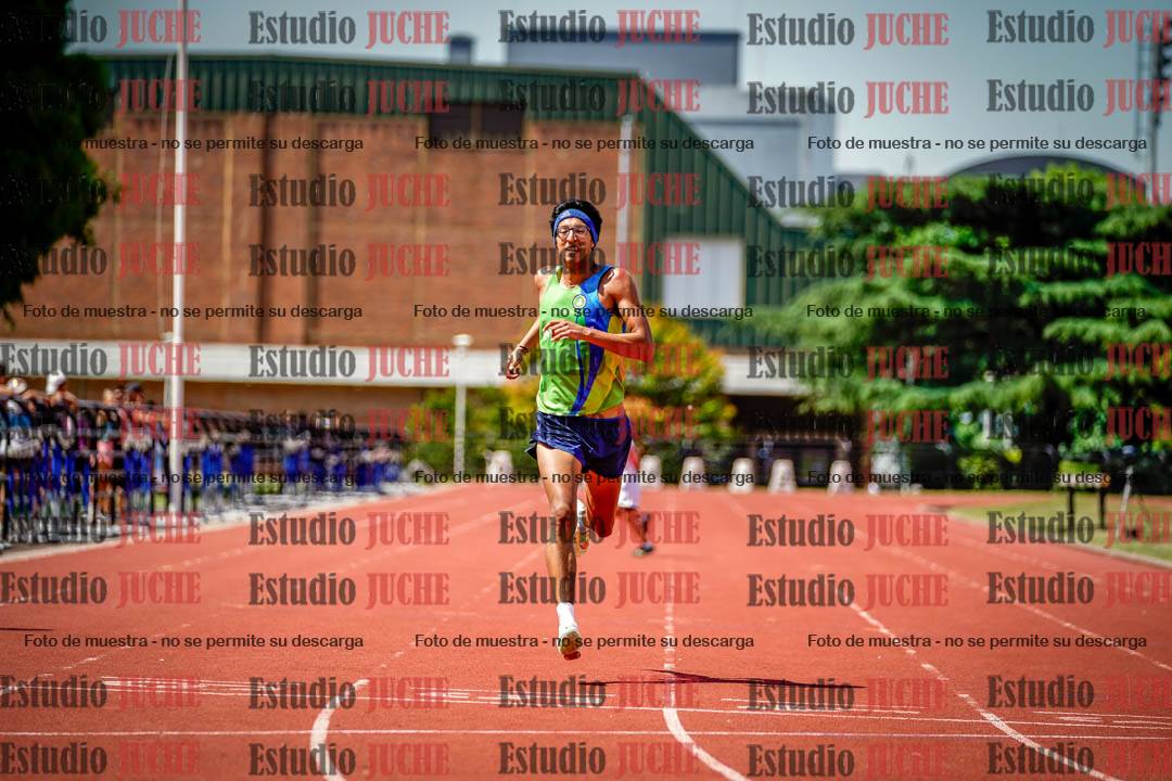 Fotos de los 400 m llanos de varones