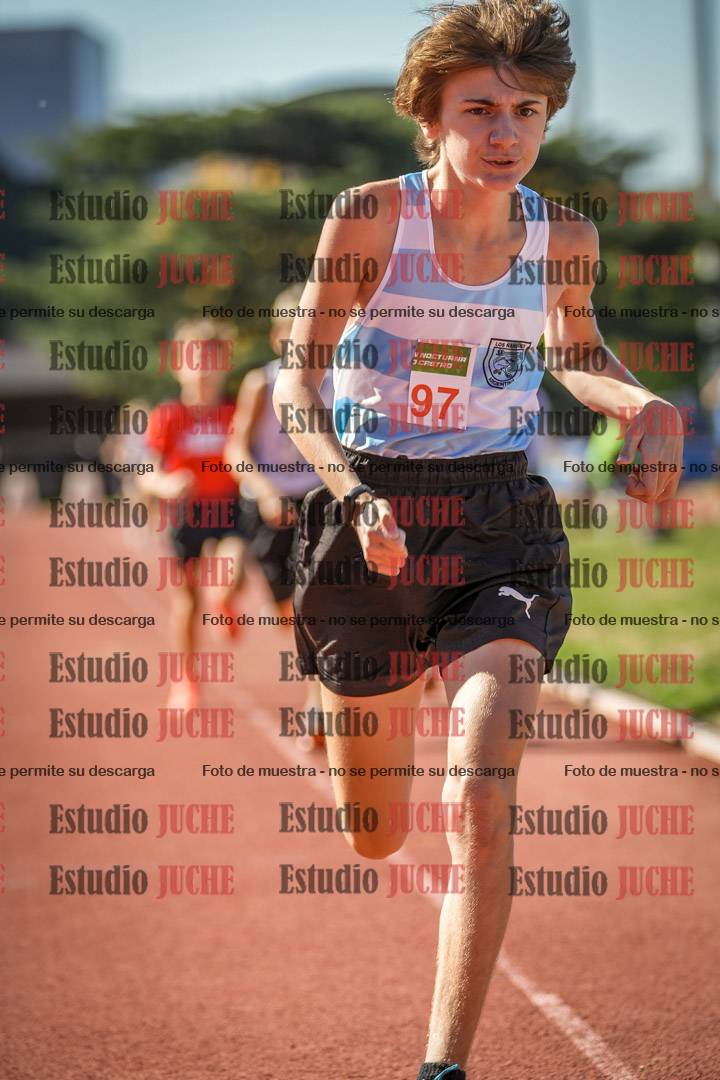 Fotos de los 600 m llanos de varones