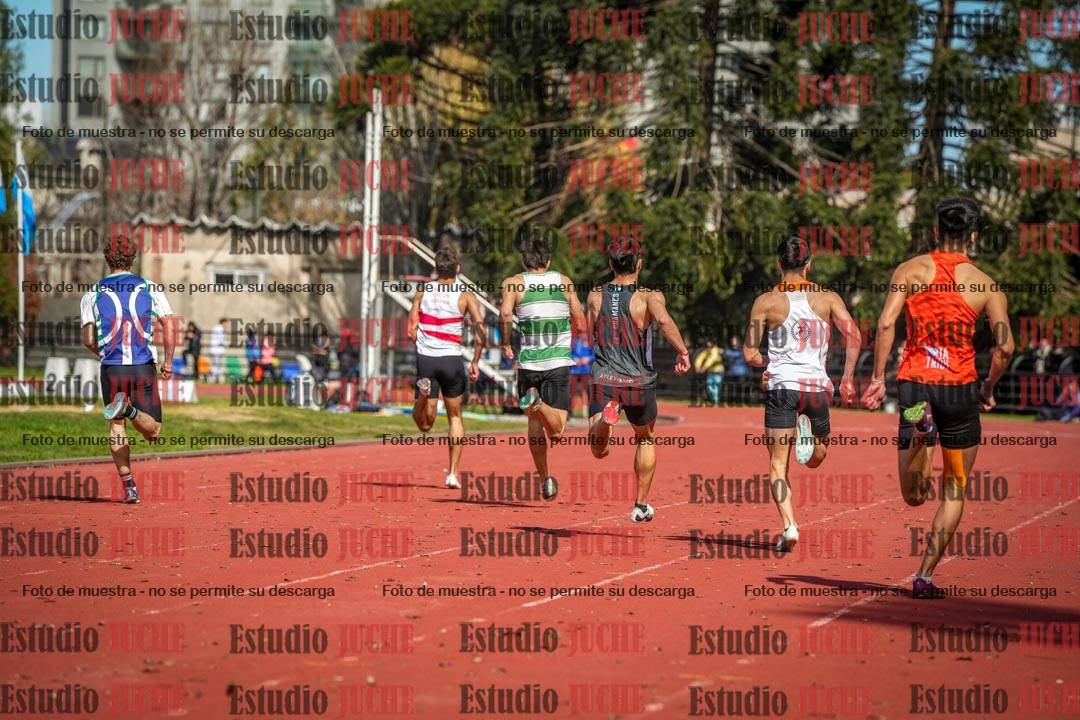 Fotos de los 200 m llanos de varones