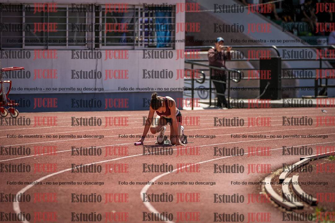 Fotos de las Postas 8x200 m de mujeres y varones - FINAL