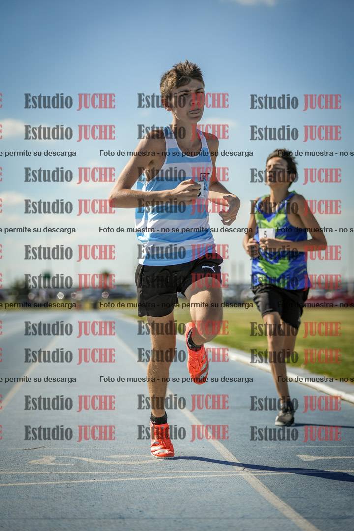 Fotos de los 600 m llanos de varones