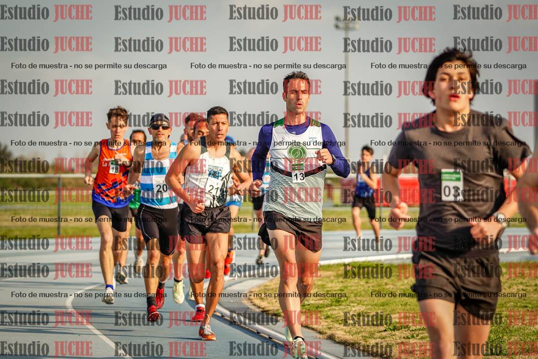 Fotos de los 3000 m llanos de varones