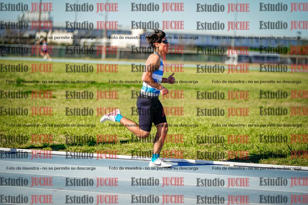 Fotos de los 2000 m llanos de varones
