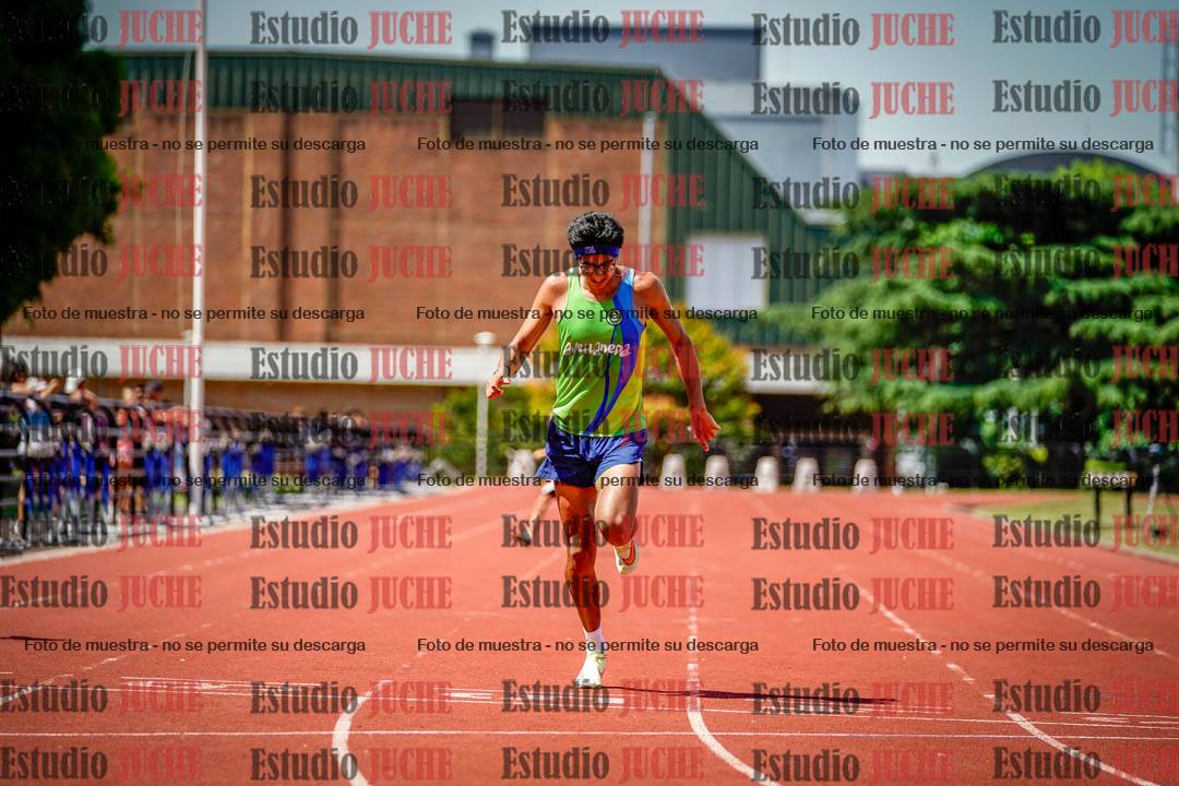 Fotos de los 400 m llanos de varones