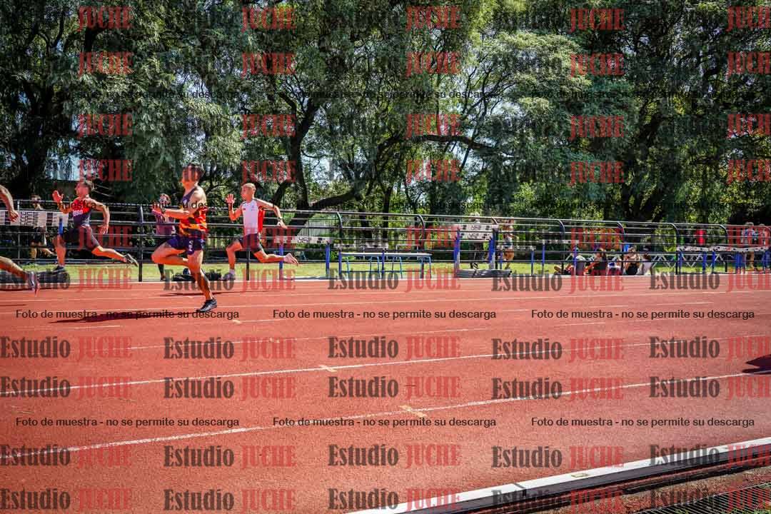 Fotos de los 100 m llanos de varones